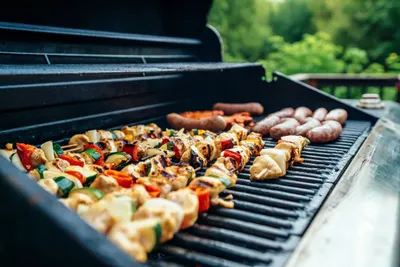 Solar oven cooking food outdoors in direct sunlight