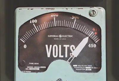 Solar trickle charger connected to a car battery